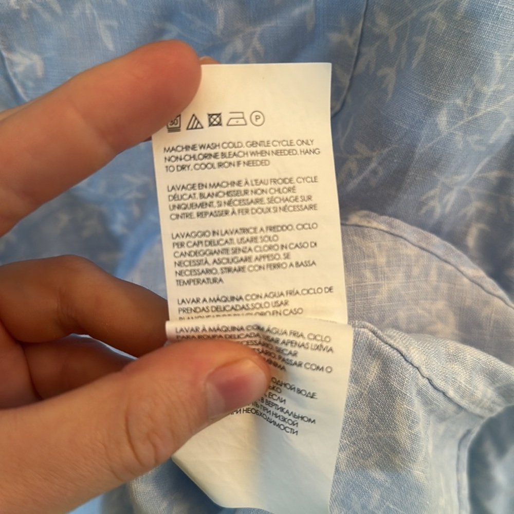 Club Monaco 100% linen button down shirt - Picture 5 of 12